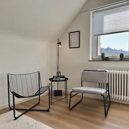 Gemuetliches Dach-apartment In Der Stadt - Adam - Lägenhet