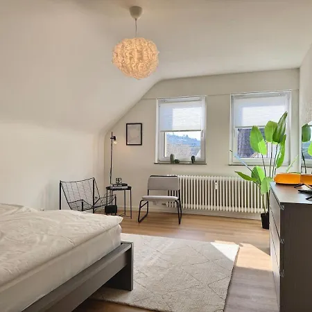 Gemuetliches Dach-apartment In Der Stadt - Adam - *